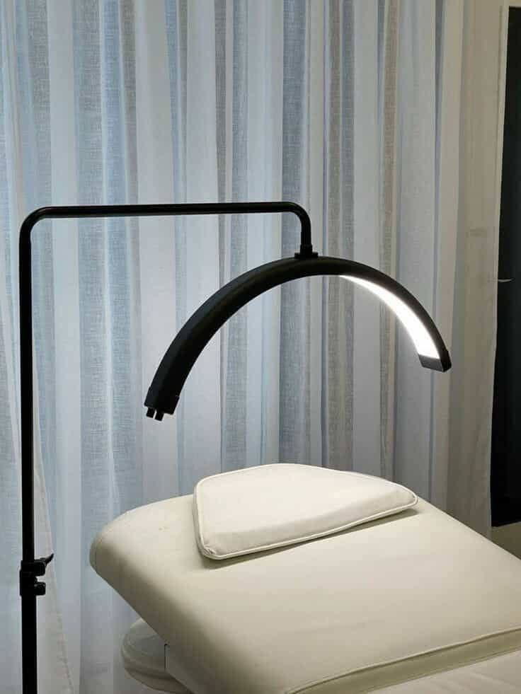 Adjustable Moon Light LED Device – جهاز مون لايت للمكياج والتصوير – قابل للتعديل